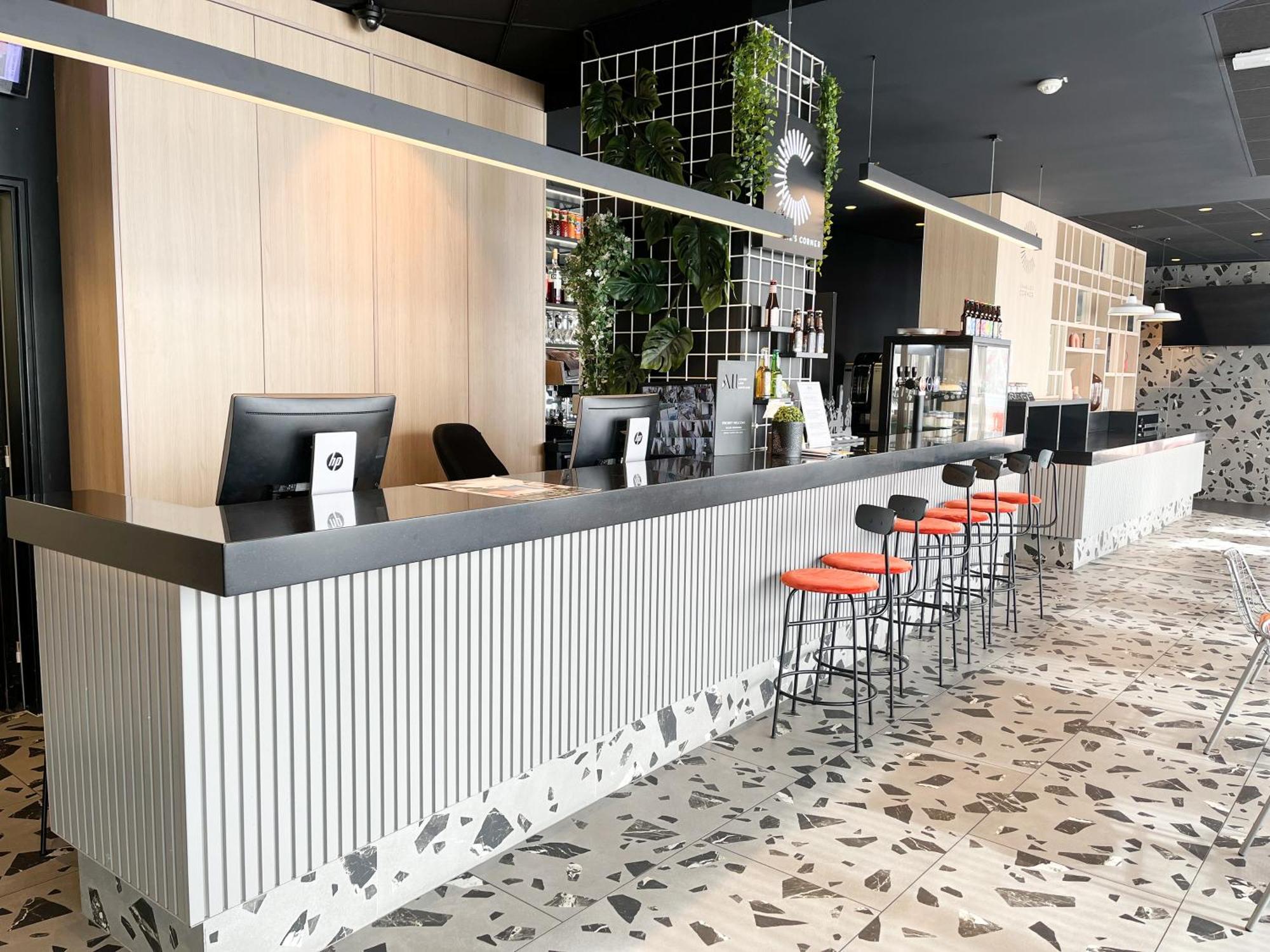 宜必思马蒂格中央酒店 外观 照片
